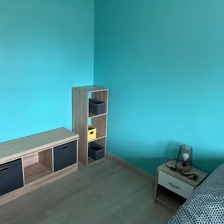 Le Royal Apartment, Port View *